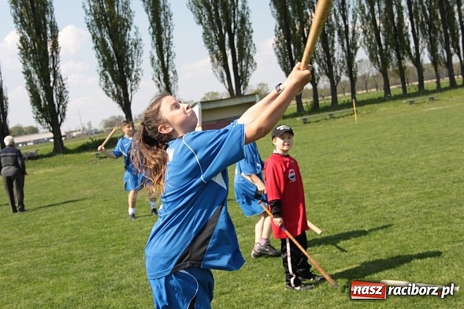 Zdjęcie w galerii na portalu naszraciborz.pl: Wojnowicka majówka rozpoczęta wiadomości z regionu