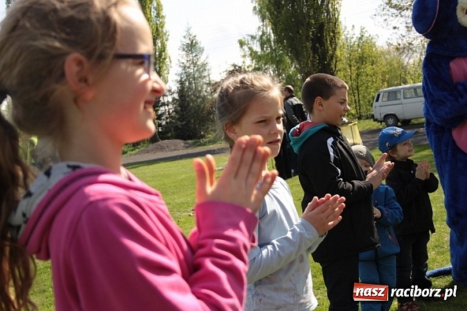 Zdjęcie w galerii na portalu naszraciborz.pl: Wojnowicka majówka rozpoczęta wiadomości z regionu