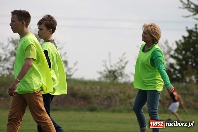 Zdjęcie w galerii na portalu naszraciborz.pl: Wojnowicka majówka rozpoczęta wiadomości z regionu