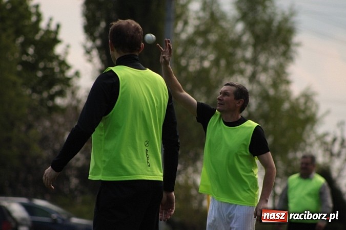 Zdjęcie w galerii na portalu naszraciborz.pl: Wojnowicka majówka rozpoczęta wiadomości z regionu