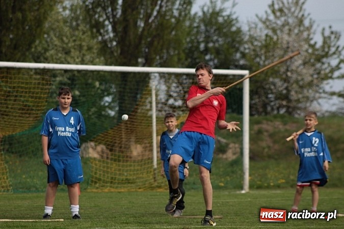 Zdjęcie w galerii na portalu naszraciborz.pl: Wojnowicka majówka rozpoczęta wiadomości z regionu