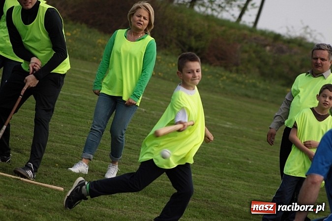 Zdjęcie w galerii na portalu naszraciborz.pl: Wojnowicka majówka rozpoczęta wiadomości z regionu