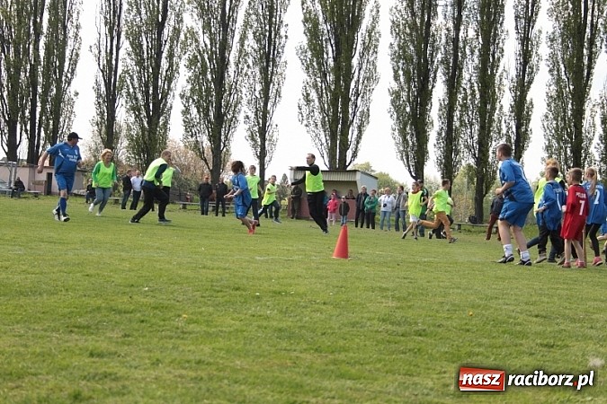 Zdjęcie w galerii na portalu naszraciborz.pl: Wojnowicka majówka rozpoczęta wiadomości z regionu
