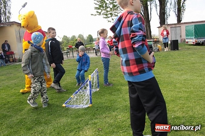 Zdjęcie w galerii na portalu naszraciborz.pl: Wojnowicka majówka rozpoczęta wiadomości z regionu