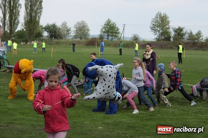 Zdjęcie w galerii na portalu naszraciborz.pl: Wojnowicka majówka rozpoczęta wiadomości z regionu