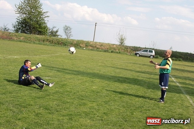 Zdjęcie w galerii na portalu naszraciborz.pl: Wojnowicka majówka rozpoczęta wiadomości z regionu