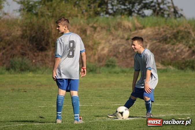 Zdjęcie w galerii na portalu naszraciborz.pl: Wojnowicka majówka rozpoczęta wiadomości z regionu