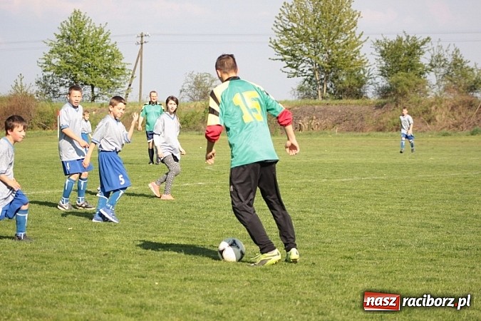 Zdjęcie w galerii na portalu naszraciborz.pl: Wojnowicka majówka rozpoczęta wiadomości z regionu