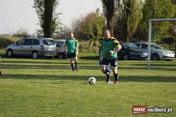 Zdjęcie w galerii na portalu naszraciborz.pl: Wojnowicka majówka rozpoczęta wiadomości z regionu
