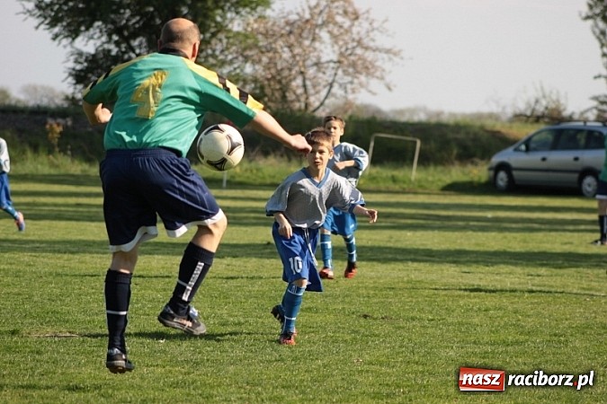 Zdjęcie w galerii na portalu naszraciborz.pl: Wojnowicka majówka rozpoczęta wiadomości z regionu