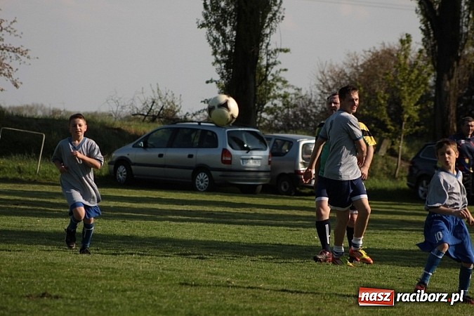 Zdjęcie w galerii na portalu naszraciborz.pl: Wojnowicka majówka rozpoczęta wiadomości z regionu
