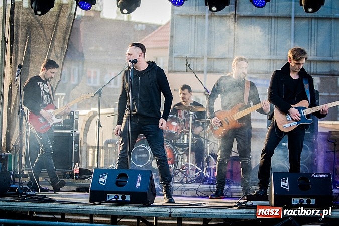 Zdjęcie w galerii na portalu naszraciborz.pl: Rockowa majówka w Strzesze z Oberschlesien wiadomości z regionu