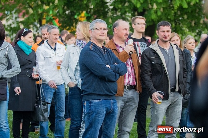 Zdjęcie w galerii na portalu naszraciborz.pl: Rockowa majówka w Strzesze z Oberschlesien wiadomości z regionu