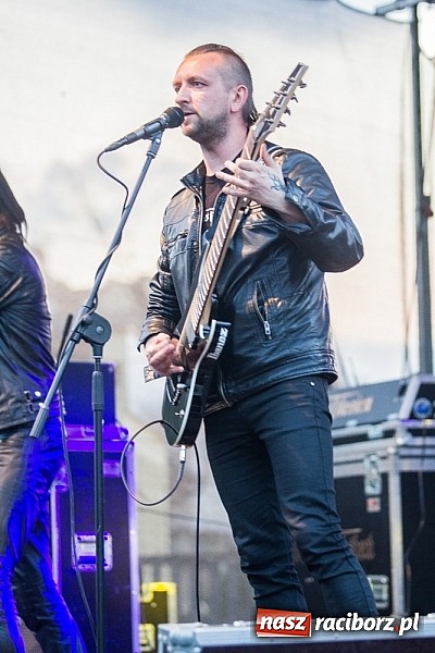 Zdjęcie w galerii na portalu naszraciborz.pl: Rockowa majówka w Strzesze z Oberschlesien wiadomości z regionu