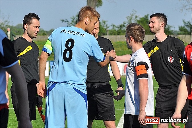 Zdjęcie w galerii na portalu naszraciborz.pl: Minimalna przegrana Unii z GTS-em Bojszowy wiadomości z regionu