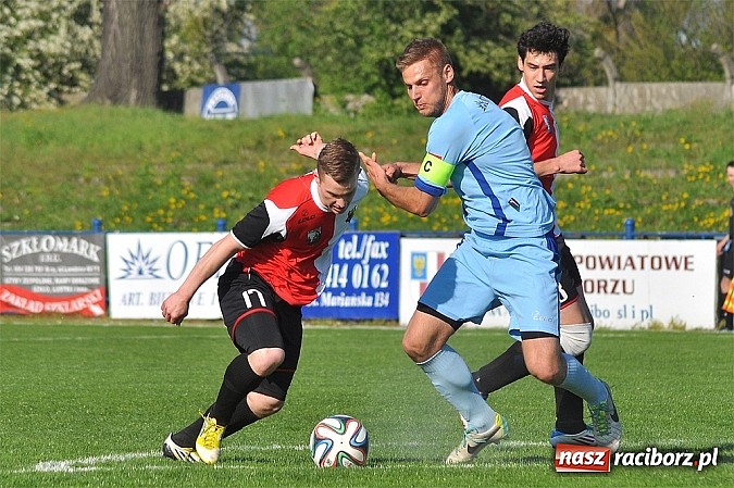 Zdjęcie w galerii na portalu naszraciborz.pl: Minimalna przegrana Unii z GTS-em Bojszowy wiadomości z regionu