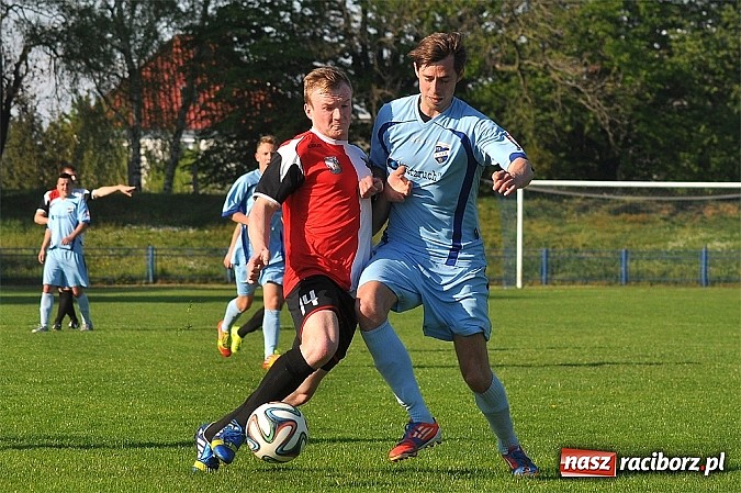 Zdjęcie w galerii na portalu naszraciborz.pl: Minimalna przegrana Unii z GTS-em Bojszowy wiadomości z regionu