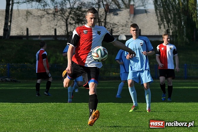 Zdjęcie w galerii na portalu naszraciborz.pl: Minimalna przegrana Unii z GTS-em Bojszowy wiadomości z regionu