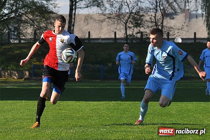 Zdjęcie w galerii na portalu naszraciborz.pl: Minimalna przegrana Unii z GTS-em Bojszowy wiadomości z regionu