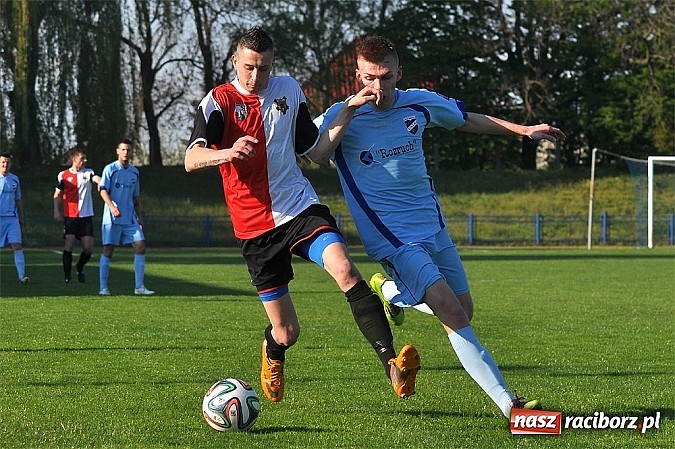 Zdjęcie w galerii na portalu naszraciborz.pl: Minimalna przegrana Unii z GTS-em Bojszowy wiadomości z regionu