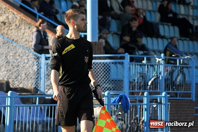 Zdjęcie w galerii na portalu naszraciborz.pl: Minimalna przegrana Unii z GTS-em Bojszowy wiadomości z regionu