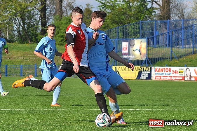 Zdjęcie w galerii na portalu naszraciborz.pl: Minimalna przegrana Unii z GTS-em Bojszowy wiadomości z regionu