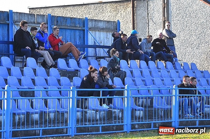 Zdjęcie w galerii na portalu naszraciborz.pl: Minimalna przegrana Unii z GTS-em Bojszowy wiadomości z regionu