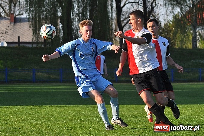 Zdjęcie w galerii na portalu naszraciborz.pl: Minimalna przegrana Unii z GTS-em Bojszowy wiadomości z regionu