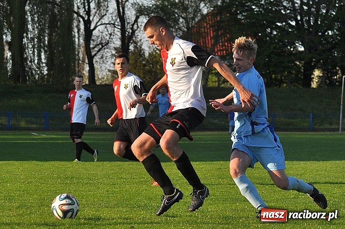 Zdjęcie w galerii na portalu naszraciborz.pl: Minimalna przegrana Unii z GTS-em Bojszowy wiadomości z regionu