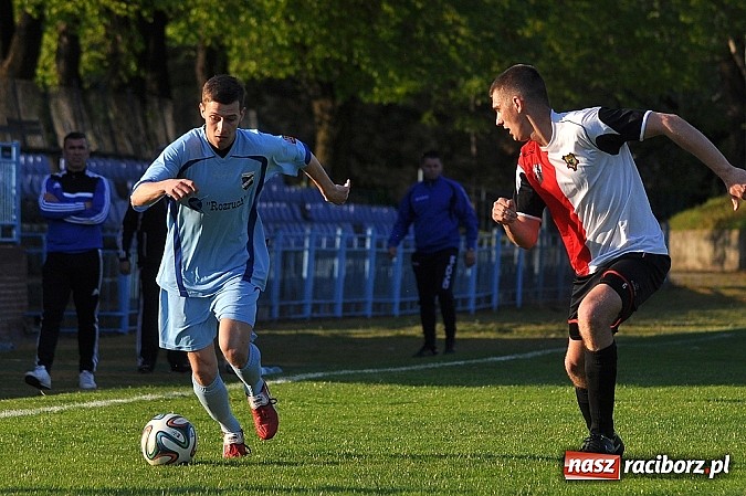 Zdjęcie w galerii na portalu naszraciborz.pl: Minimalna przegrana Unii z GTS-em Bojszowy wiadomości z regionu