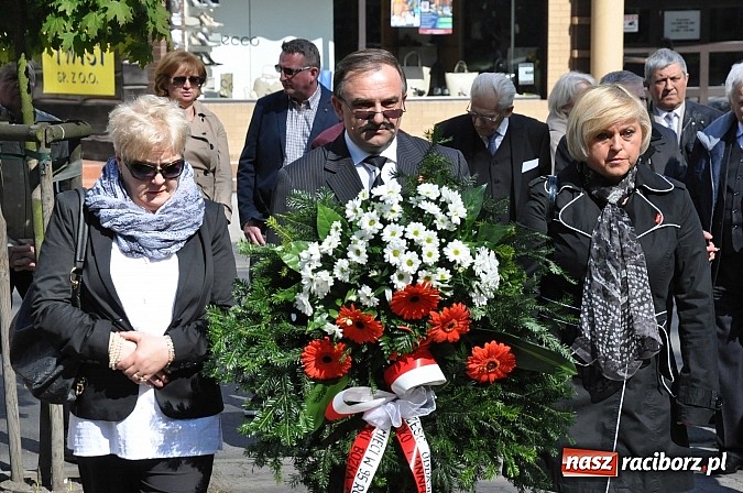 Zdjęcie w galerii na portalu naszraciborz.pl: Wspomnieli walkę Arki Bożka o polski Racibórz wiadomości z regionu