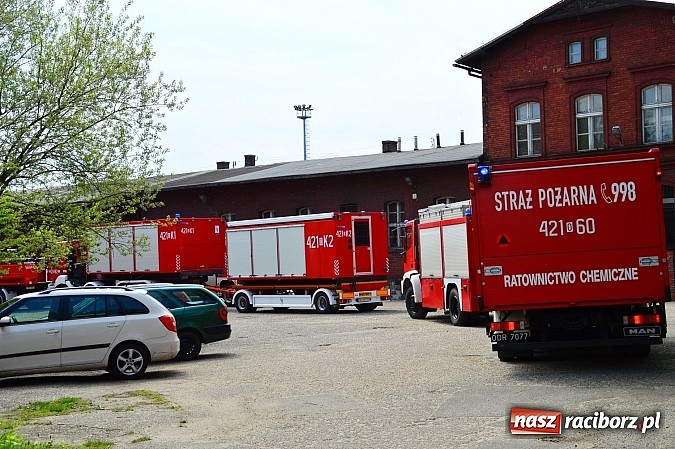Zdjęcie w galerii na portalu naszraciborz.pl: Rozszczelnienie cysterny z amoniakiem na stacji w Chałupkach  wiadomości z regionu