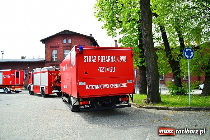 Zdjęcie w galerii na portalu naszraciborz.pl: Rozszczelnienie cysterny z amoniakiem na stacji w Chałupkach  wiadomości z regionu