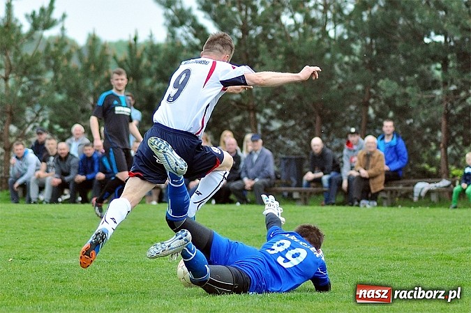 Zdjęcie w galerii na portalu naszraciborz.pl: B klasa: Pewna wygrana Kobyli z Lyskami wiadomości z regionu