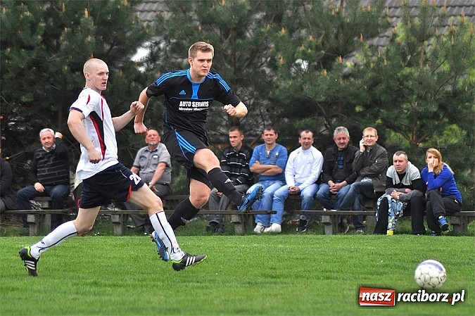 Zdjęcie w galerii na portalu naszraciborz.pl: B klasa: Pewna wygrana Kobyli z Lyskami wiadomości z regionu
