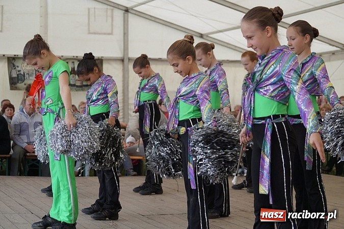 Zdjęcie w galerii na portalu naszraciborz.pl: Trzeci dzień majówki w Nędzy z Bednarkiem na finał wiadomości z regionu