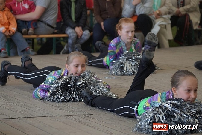 Zdjęcie w galerii na portalu naszraciborz.pl: Trzeci dzień majówki w Nędzy z Bednarkiem na finał wiadomości z regionu