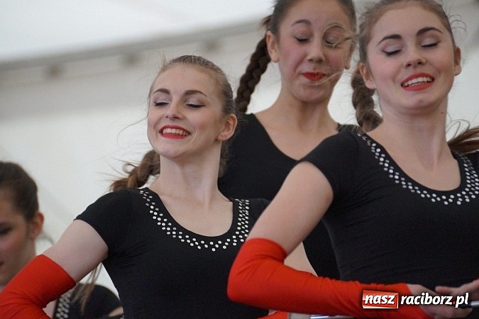 Zdjęcie w galerii na portalu naszraciborz.pl: Trzeci dzień majówki w Nędzy z Bednarkiem na finał wiadomości z regionu