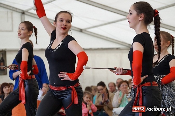 Zdjęcie w galerii na portalu naszraciborz.pl: Trzeci dzień majówki w Nędzy z Bednarkiem na finał wiadomości z regionu