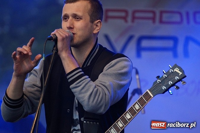 Zdjęcie w galerii na portalu naszraciborz.pl: Trzeci dzień majówki w Nędzy z Bednarkiem na finał wiadomości z regionu