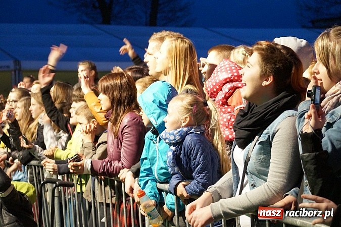 Zdjęcie w galerii na portalu naszraciborz.pl: Trzeci dzień majówki w Nędzy z Bednarkiem na finał wiadomości z regionu