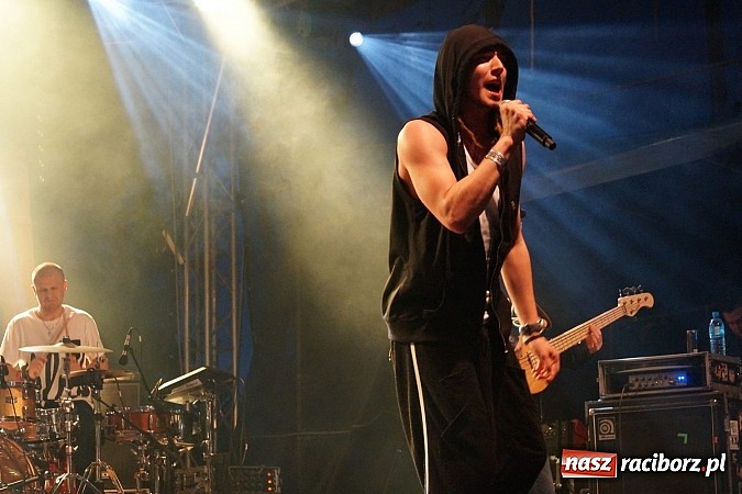 Zdjęcie w galerii na portalu naszraciborz.pl: Trzeci dzień majówki w Nędzy z Bednarkiem na finał wiadomości z regionu