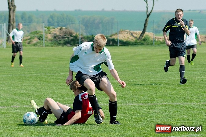 Zdjęcie w galerii na portalu naszraciborz.pl: Juniorzy Borucina bezlitośni dla nieboczowskiej Odry wiadomości z regionu