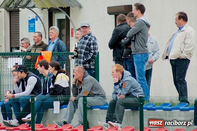 Zdjęcie w galerii na portalu naszraciborz.pl: Rezerwy Rogowa lepsze od Tworkowa wiadomości z regionu