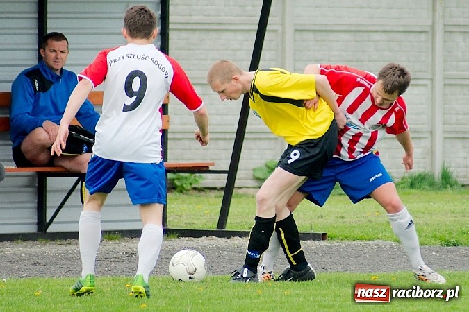 Zdjęcie w galerii na portalu naszraciborz.pl: Rezerwy Rogowa lepsze od Tworkowa wiadomości z regionu