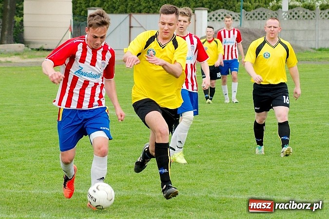 Zdjęcie w galerii na portalu naszraciborz.pl: Rezerwy Rogowa lepsze od Tworkowa wiadomości z regionu