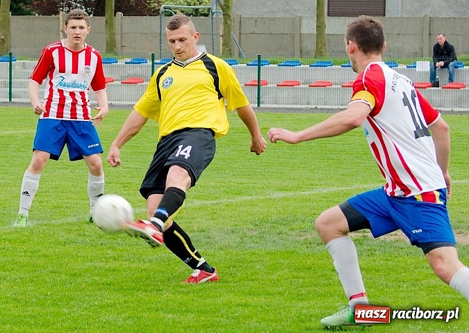 Zdjęcie w galerii na portalu naszraciborz.pl: Rezerwy Rogowa lepsze od Tworkowa wiadomości z regionu