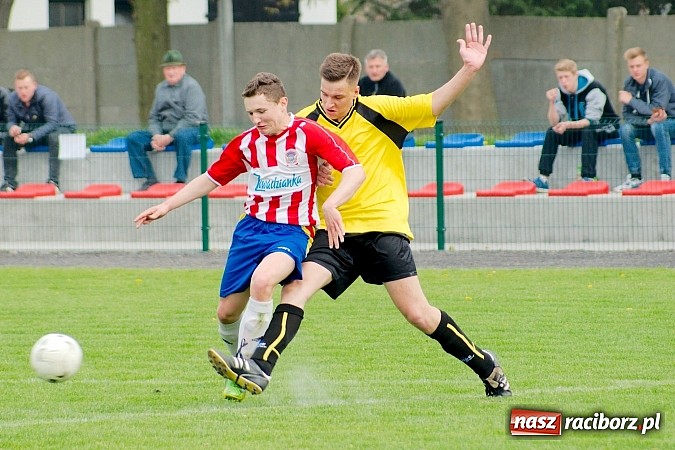 Zdjęcie w galerii na portalu naszraciborz.pl: Rezerwy Rogowa lepsze od Tworkowa wiadomości z regionu