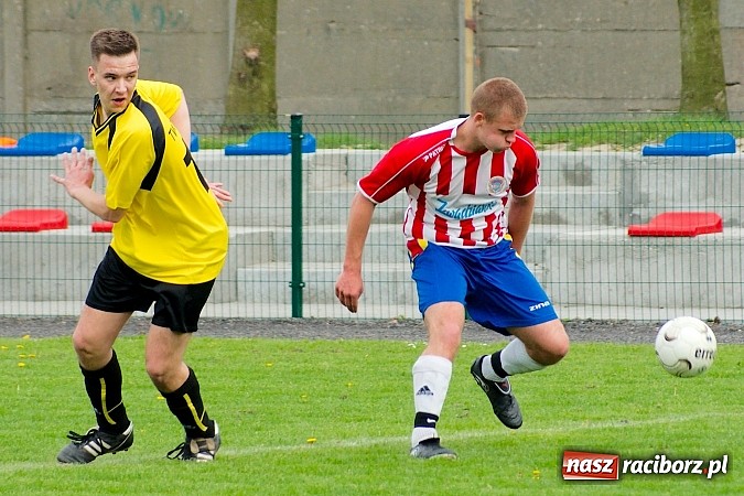 Zdjęcie w galerii na portalu naszraciborz.pl: Rezerwy Rogowa lepsze od Tworkowa wiadomości z regionu