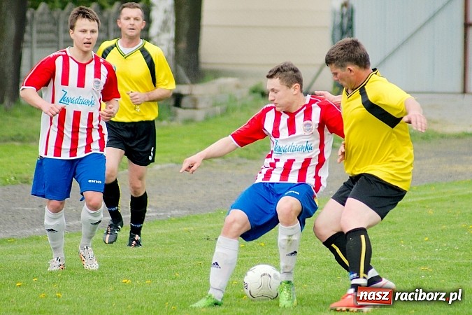 Zdjęcie w galerii na portalu naszraciborz.pl: Rezerwy Rogowa lepsze od Tworkowa wiadomości z regionu